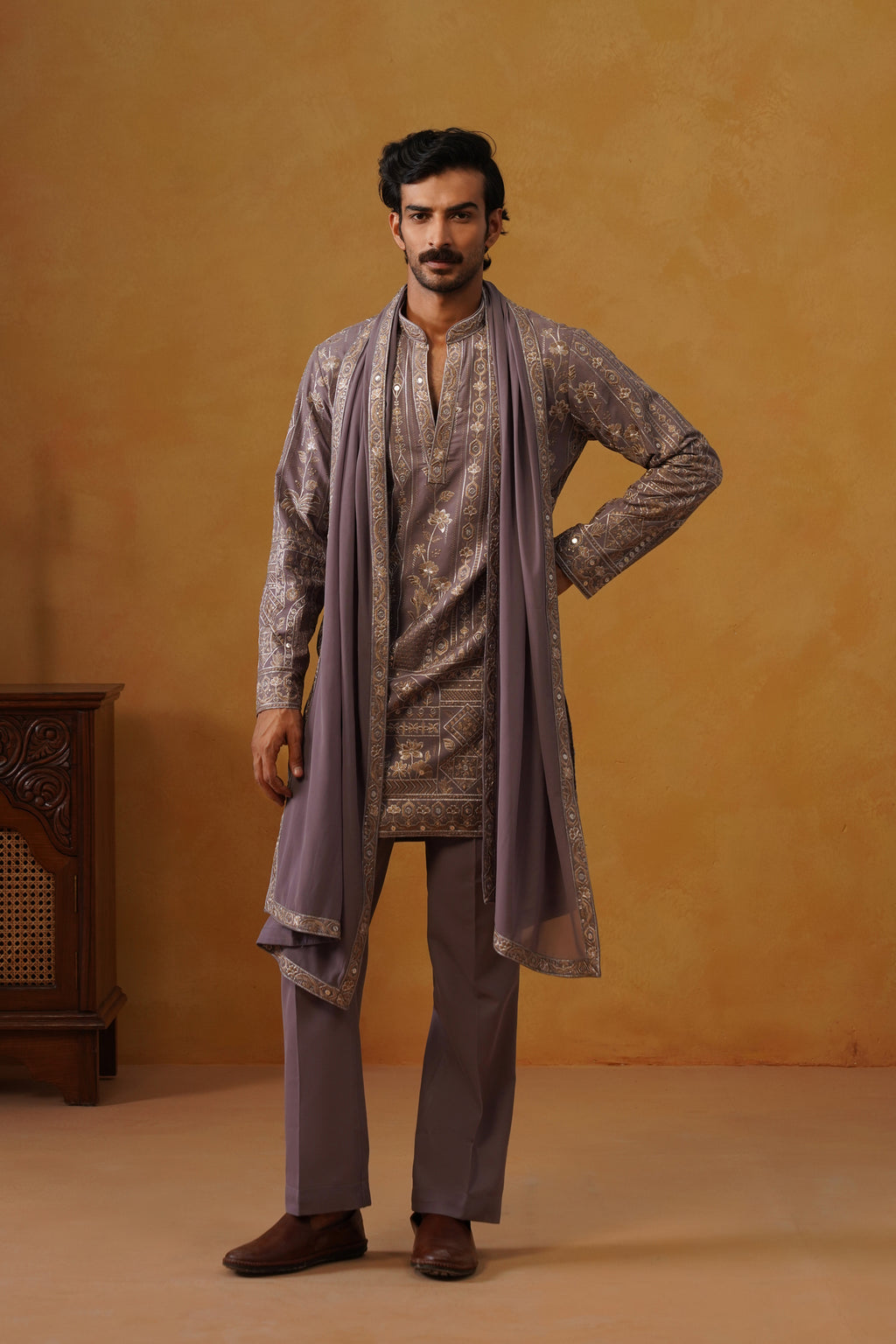 Nawab Dusty Lavender Embroidered Kurta Set with V-Neck Placket & Dupatta