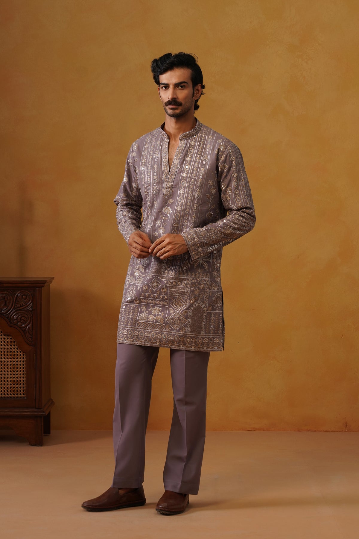 Nawab Dusty Lavender Embroidered Kurta Set with V-Neck Placket & Dupatta