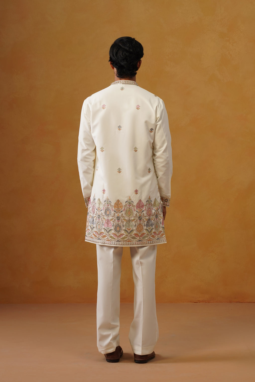 Viraj Ivory V-Neck Kurta Set with Dupatta